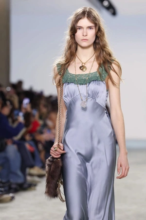 Chloé: главная героиня сезона - слип-десс